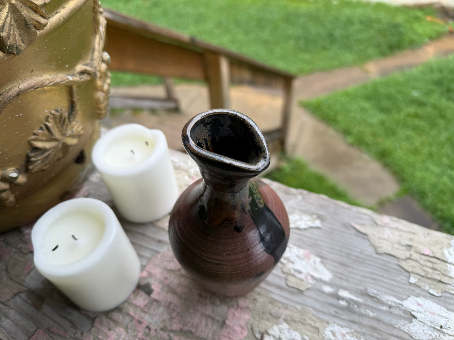 Oil pitcher