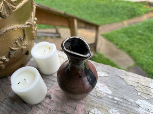 Oil pitcher